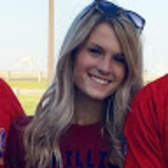 Meet your Posher, Brooke - Picture 1 of 1